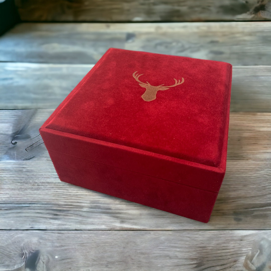 Scatola Porta oggetti Desing Alpino con Figure di Cervo e Orso