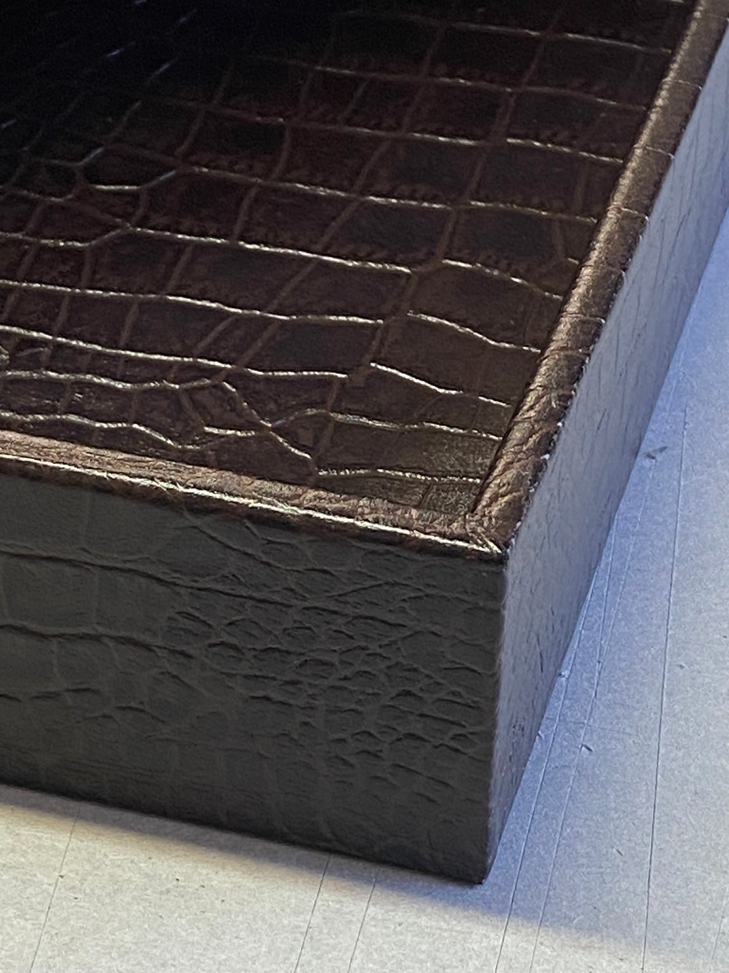 Armadi Organizzati e Personalizzati: Scatole e Contenitori su Misura - Private Trunks