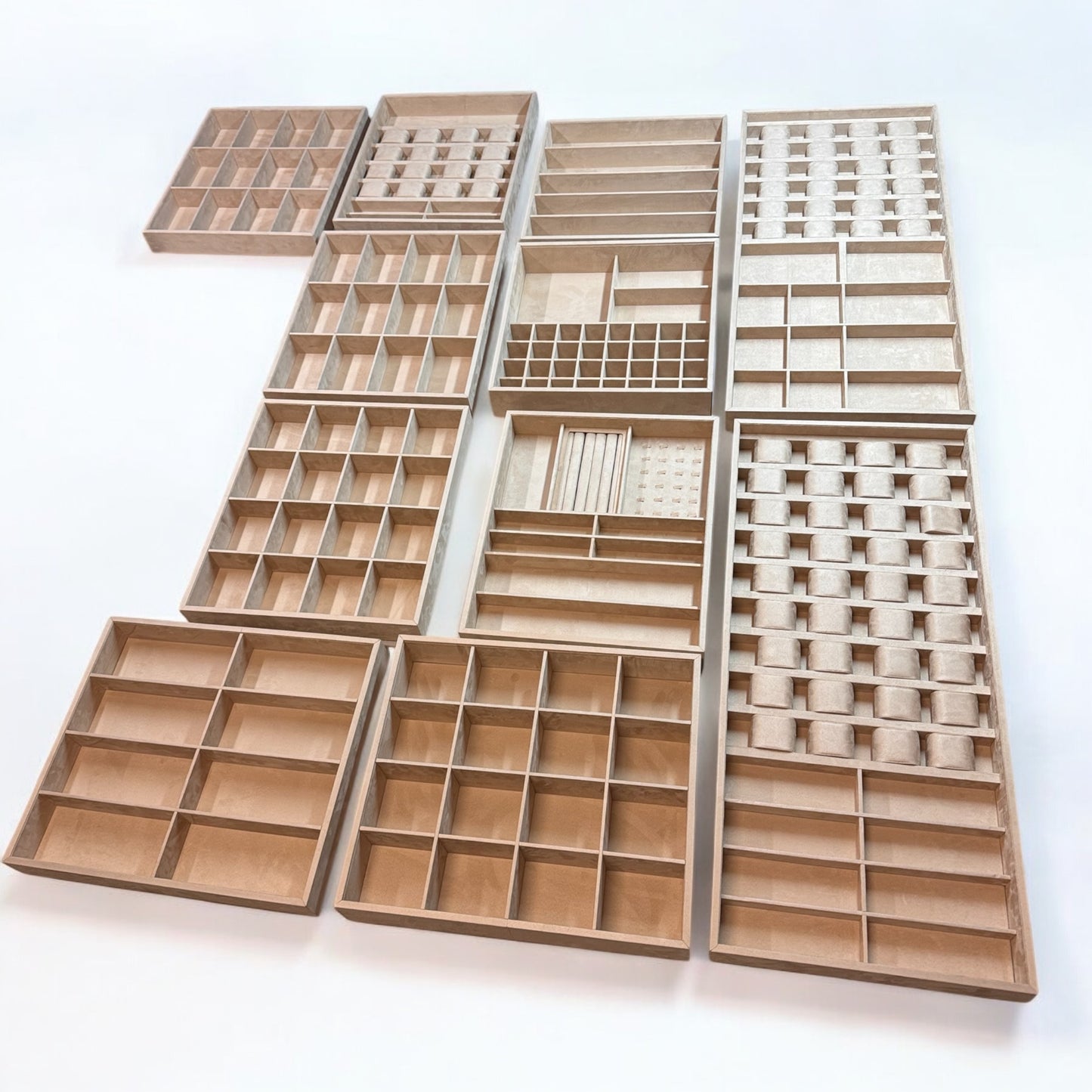 Armadi Organizzati e Personalizzati: Scatole e Contenitori su Misura - Private Trunks