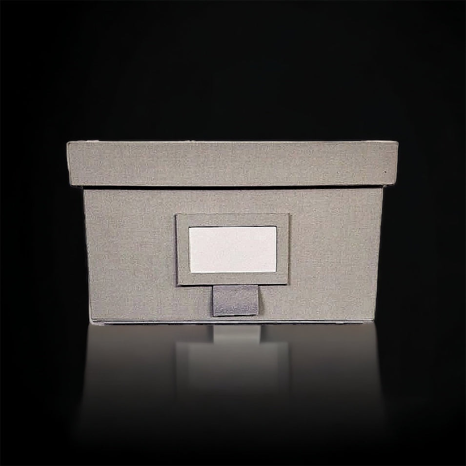 Scatole su misura per armadi: eleganza e funzionalità, materiali vari, Milano"