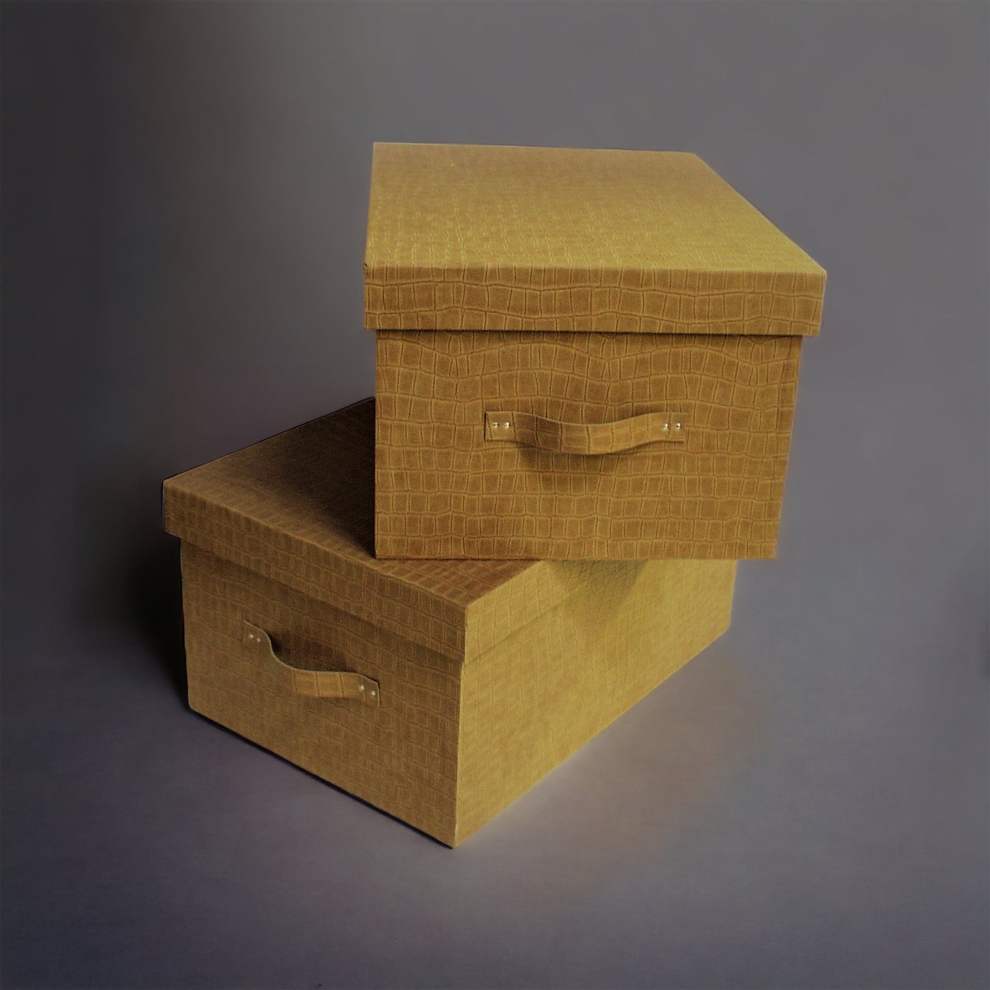 Scatole su misura per armadi: eleganza e funzionalità, materiali vari, Milano"