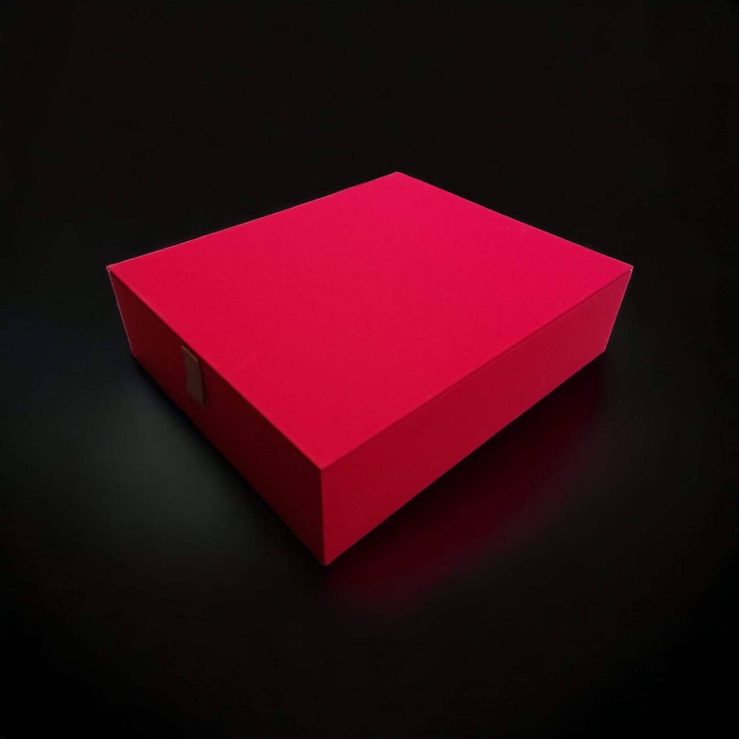 Scatole su misura per armadi: eleganza e funzionalità, materiali vari, Milano"