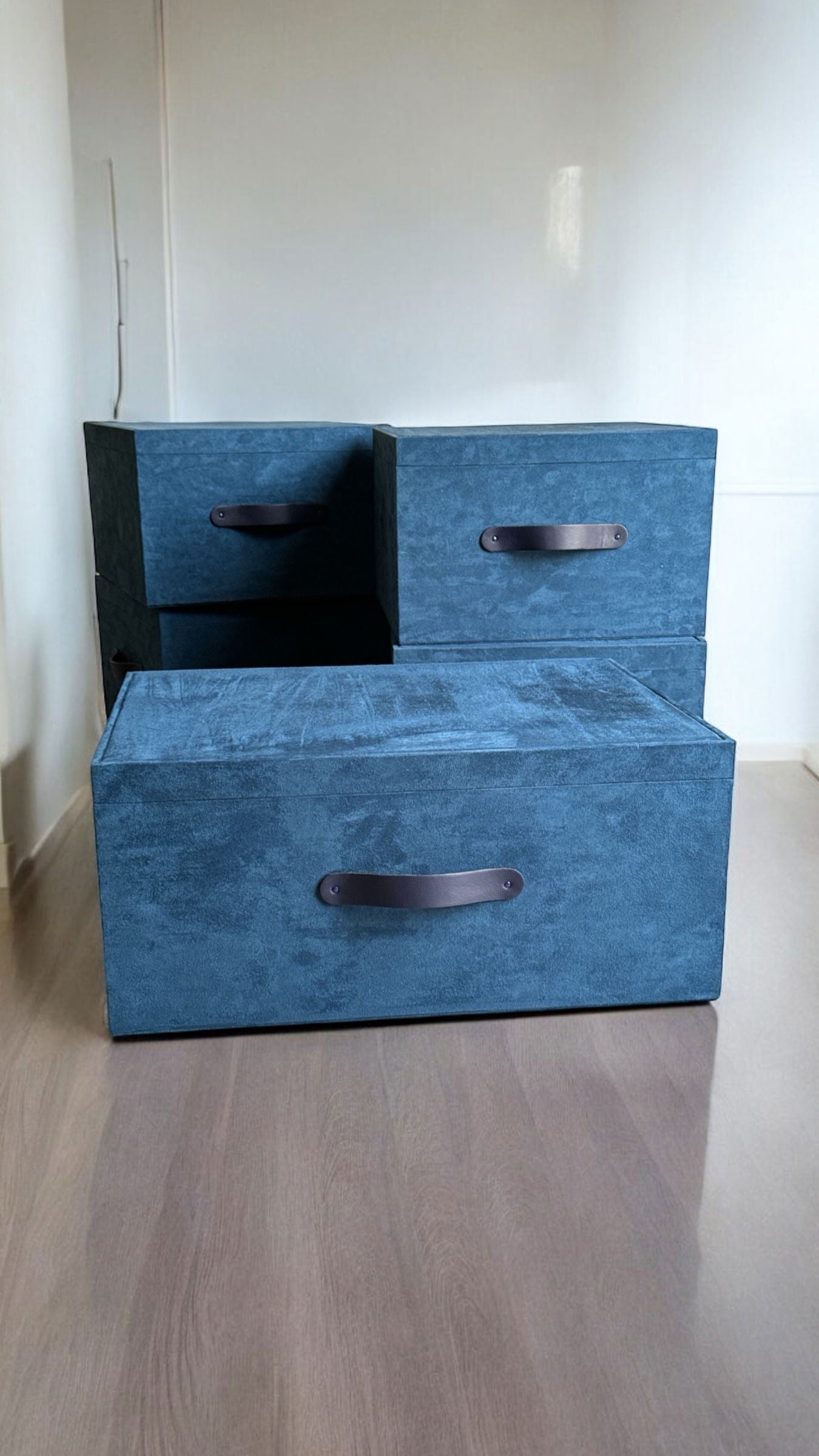 Armadi Organizzati e Personalizzati: Scatole e Contenitori su Misura - Private Trunks