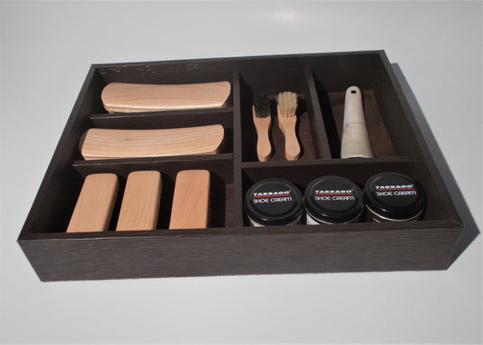 scuscia-lustra-scarpe-contenitore